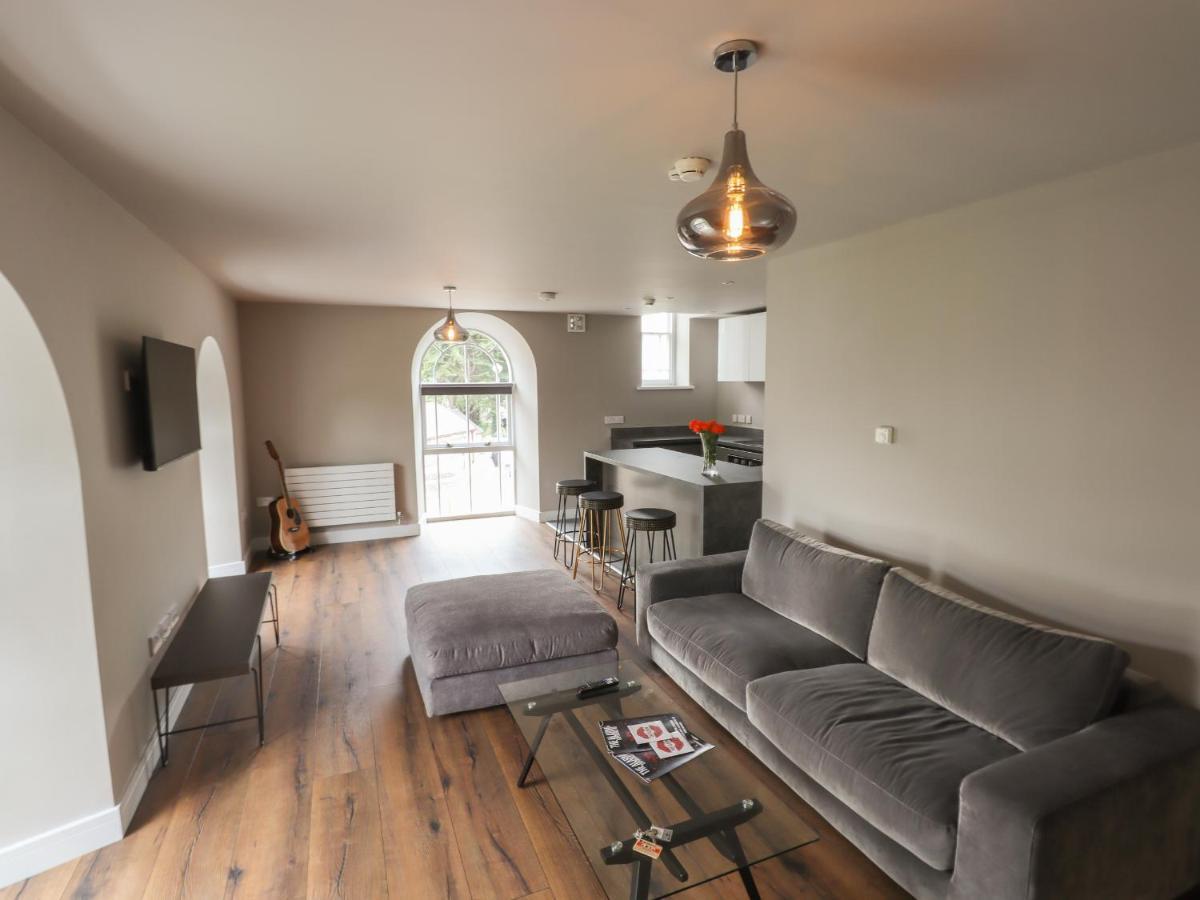 The Breathe Residence Rhyl Exteriör bild